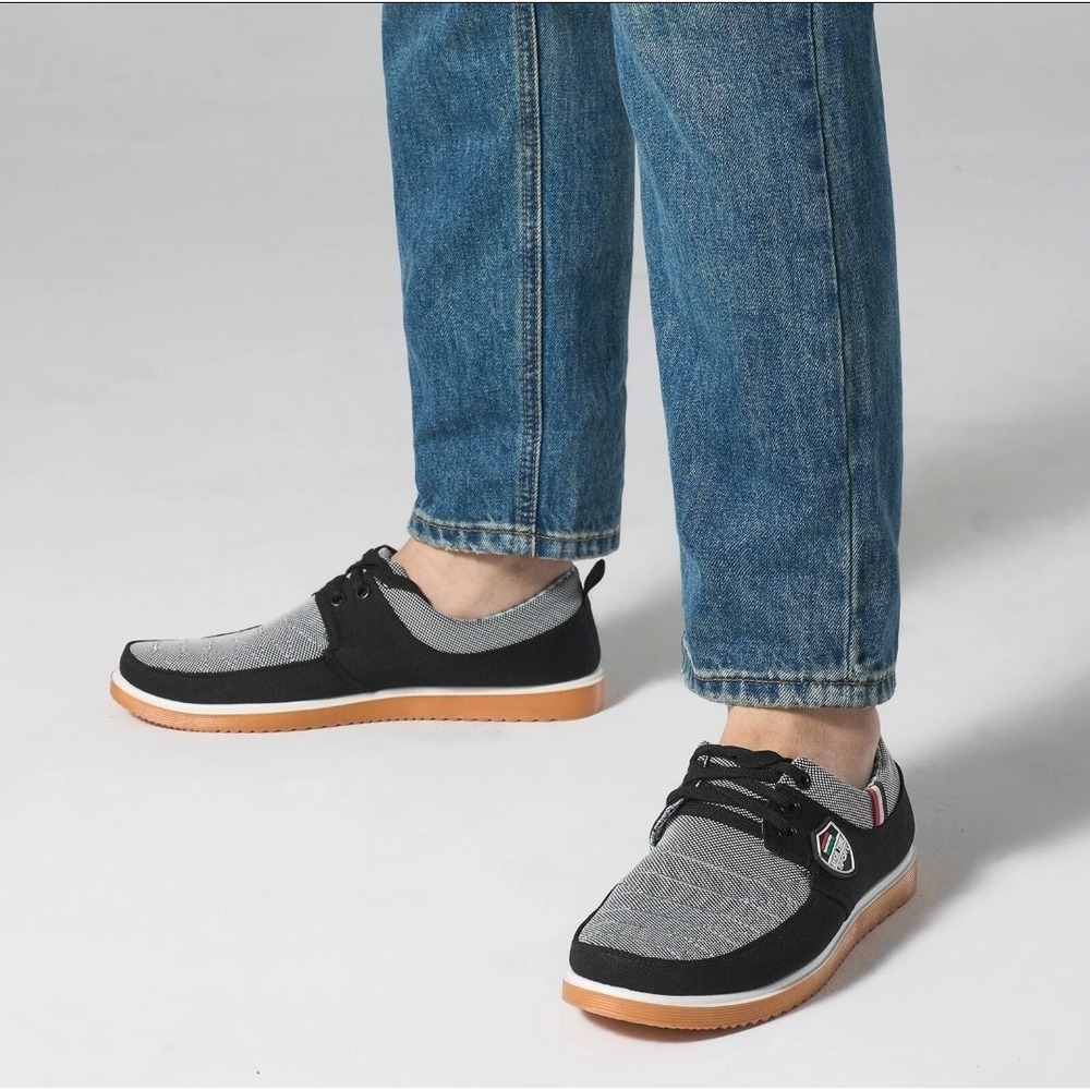 New Men's Casual Lace-Up Comfort Sneakers, Non-Slip Shoes, Size 10.5